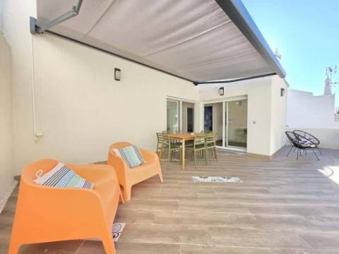 Moradia Algarvia Renovada no Coração de Cabanas de Tavira A Pé da Ria e da Praia