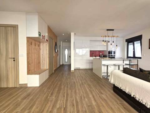 Moradia Algarvia Renovada no Coração de Cabanas de Tavira A Pé da Ria e da Praia