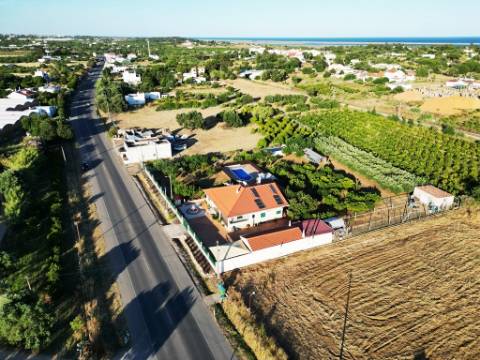 Quinta T4 com piscina, em Luz de Tavira, Algarve