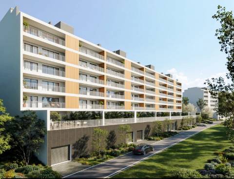 Novos apartamentos T3, varandas e garagem box, junto ao centro Alcobaça