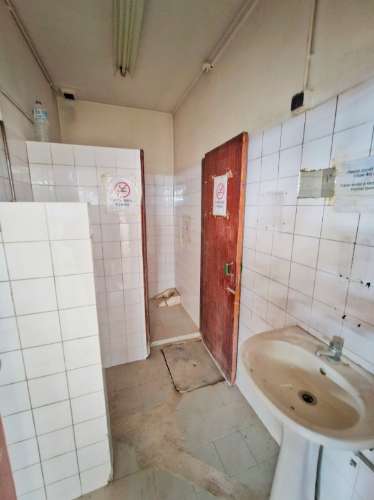 Armazém Industrial com 12.000m2, em Torres Novas, Santarém