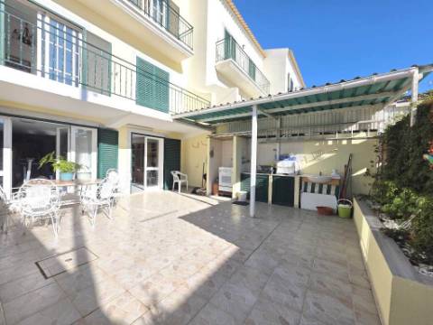 Moradia geminada T3+1 com Terraço - Vila Nova de Cacela