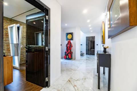 Magnifica moradia T4 com piscina na Urbanização Aroeira, em Santo Estevão