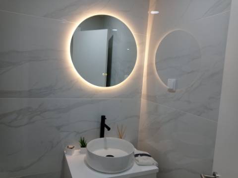 Apartamento T3 - totalmente remodelado, em Benfica