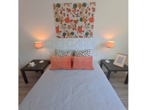 Apartamento T3 - totalmente renovado, em Benfica
