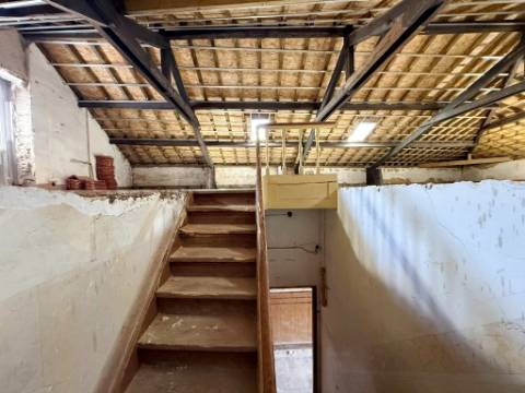 Apartamento T5 duplex, frente marina, na Figueira da Foz