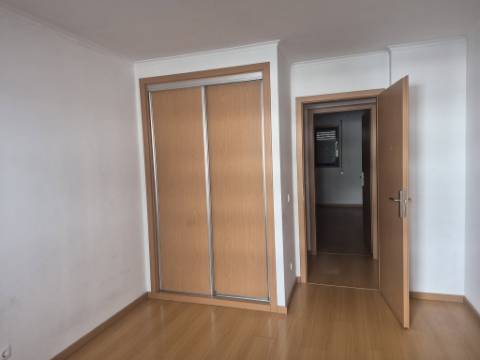 Apartamento T2 na Ameixoeira