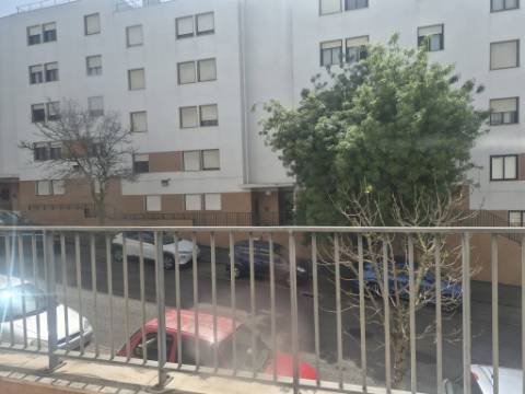 Apartamento T2 na Ameixoeira