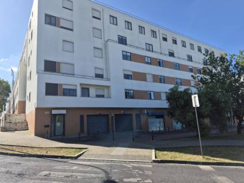 Apartamento T2 na Ameixoeira