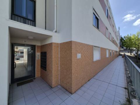 Apartamento T2 na Ameixoeira