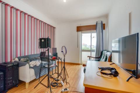 Apartamento T2 na Arroja, Odivelas