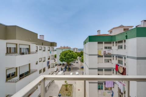 Apartamento T2 na Arroja, Odivelas