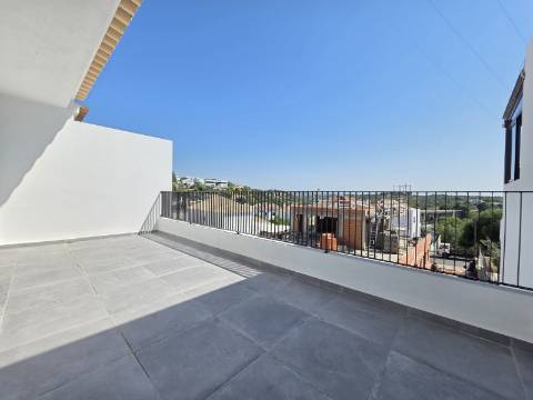 Moradia T3 em Tavira - Conforto e Modernidade.
