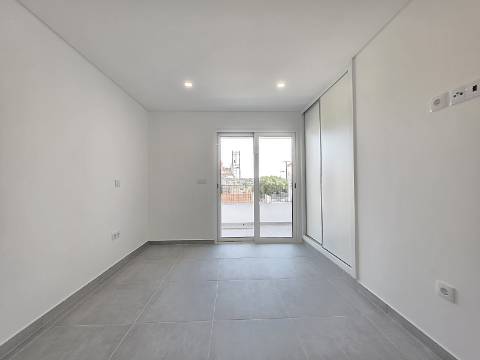 Moradia T3 em Tavira - Conforto e Modernidade.