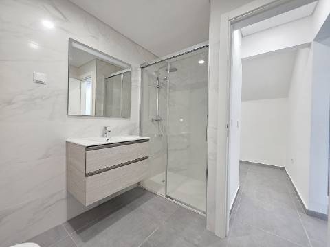 Moradia T3 em Tavira - Conforto e Modernidade.