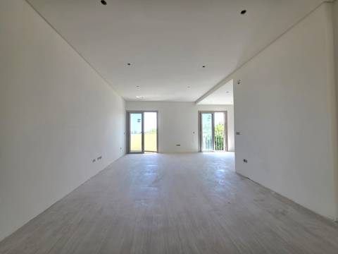 Apartamento T3 Moderno com Estacionamento