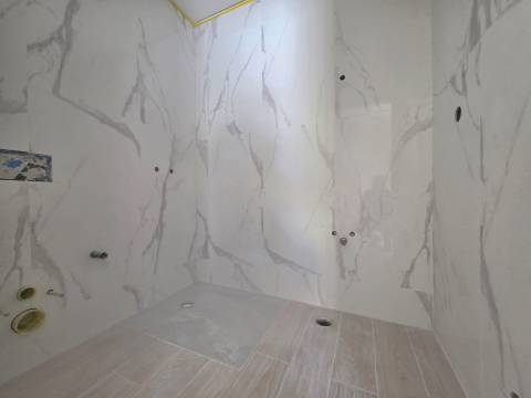 Apartamento T3 Moderno com Estacionamento