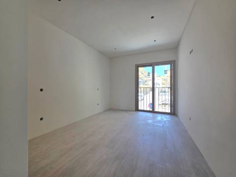 Apartamento T3 Moderno com Estacionamento