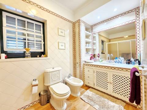 Quinta de 10154m2 com moradia T5 e piscina, na Herdade Zambujeiro, Santo Estêvão
