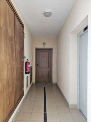 Espaçoso apartamento T3, com parqueamento, junto centro de Loulé, Algarve