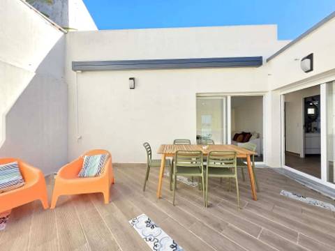 Moradia Algarvia Renovada a Poucos Passos da Ria e da Praia de Cabanas de Tavira