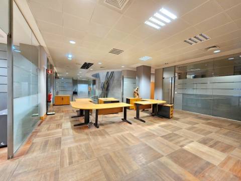 Espaçoso e requintado escritório no Centro Empresarial da Beloura, Sintra