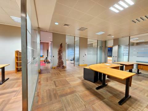 Espaçoso e requintado escritório no Centro Empresarial da Beloura, Sintra