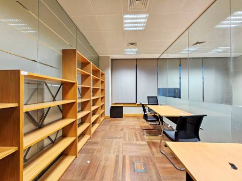Espaçoso e requintado escritório no Centro Empresarial da Beloura, Sintra