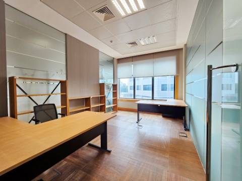 Espaçoso e requintado escritório no Centro Empresarial da Beloura, Sintra