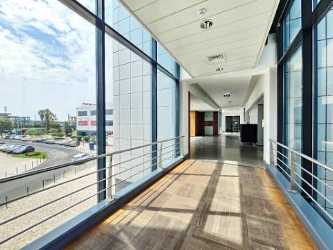 Espaçoso e requintado escritório no Centro Empresarial da Beloura, Sintra