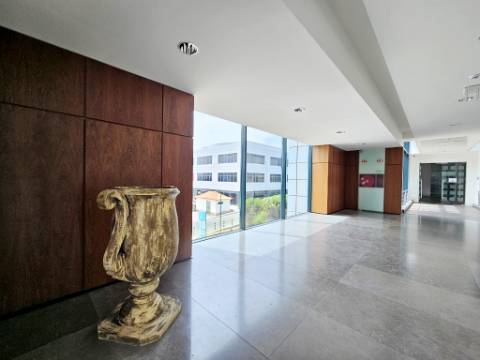 Espaçoso e requintado escritório no Centro Empresarial da Beloura, Sintra