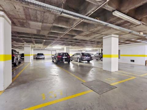 Espaçoso e requintado escritório no Centro Empresarial da Beloura, Sintra