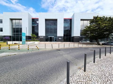 Espaçoso e requintado escritório no Centro Empresarial da Beloura, Sintra