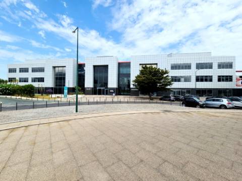 Espaçoso e requintado escritório no Centro Empresarial da Beloura, Sintra