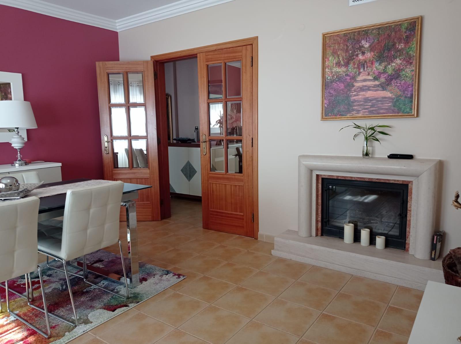 Apartamento T2, com arrecadação - Jardim da Radial - Ramada, Odivelas