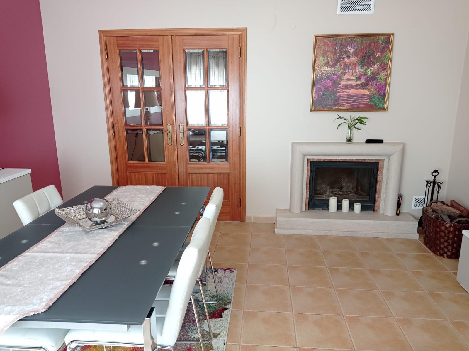 Apartamento T2, com arrecadação - Jardim da Radial - Ramada, Odivelas