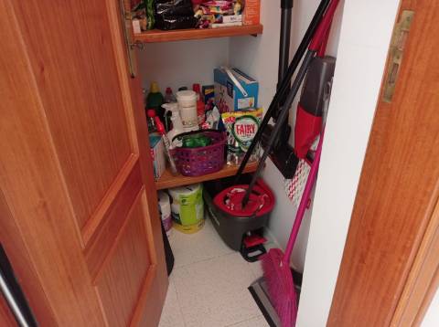 Apartamento T2, com arrecadação - Jardim da Radial - Ramada, Odivelas