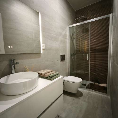 Apartamento T3 - Totalmente remodelado, em Benfica