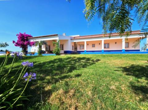 Herdade equestre com moradia T5 e piscina, 93,5ha, em Ourique, Alentejo