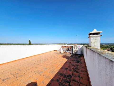 Herdade equestre com moradia T5 e piscina, 93,5ha, em Ourique, Alentejo