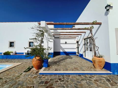 Herdade equestre com moradia T5 e piscina, 93,5ha, em Ourique, Alentejo