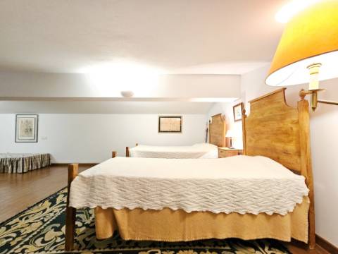 Herdade equestre com moradia T5 e piscina, 93,5ha, em Ourique, Alentejo