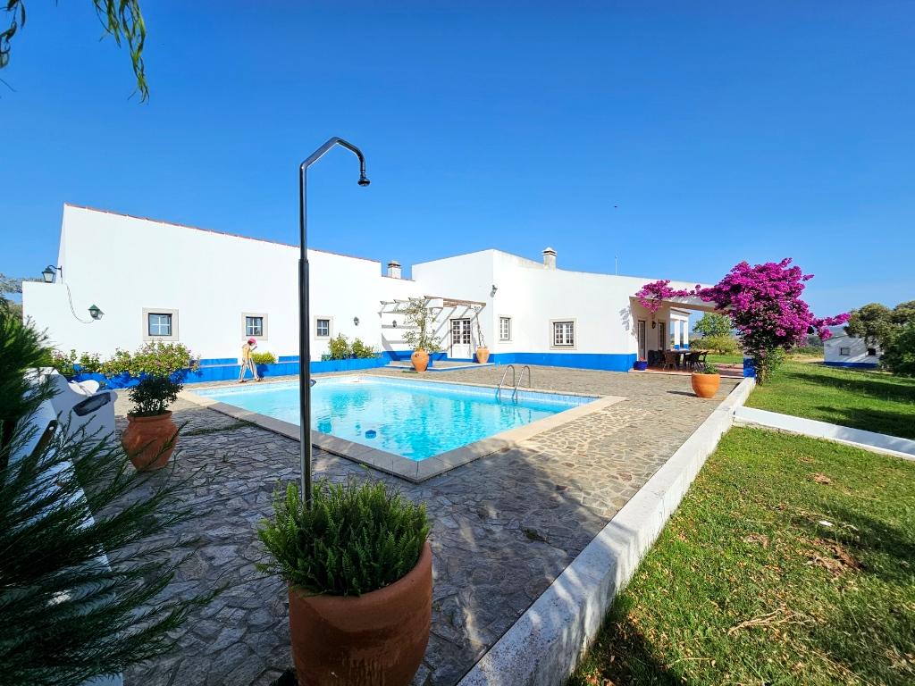 Herdade equestre com moradia T5 e piscina, 93,5ha, em Ourique, Alentejo