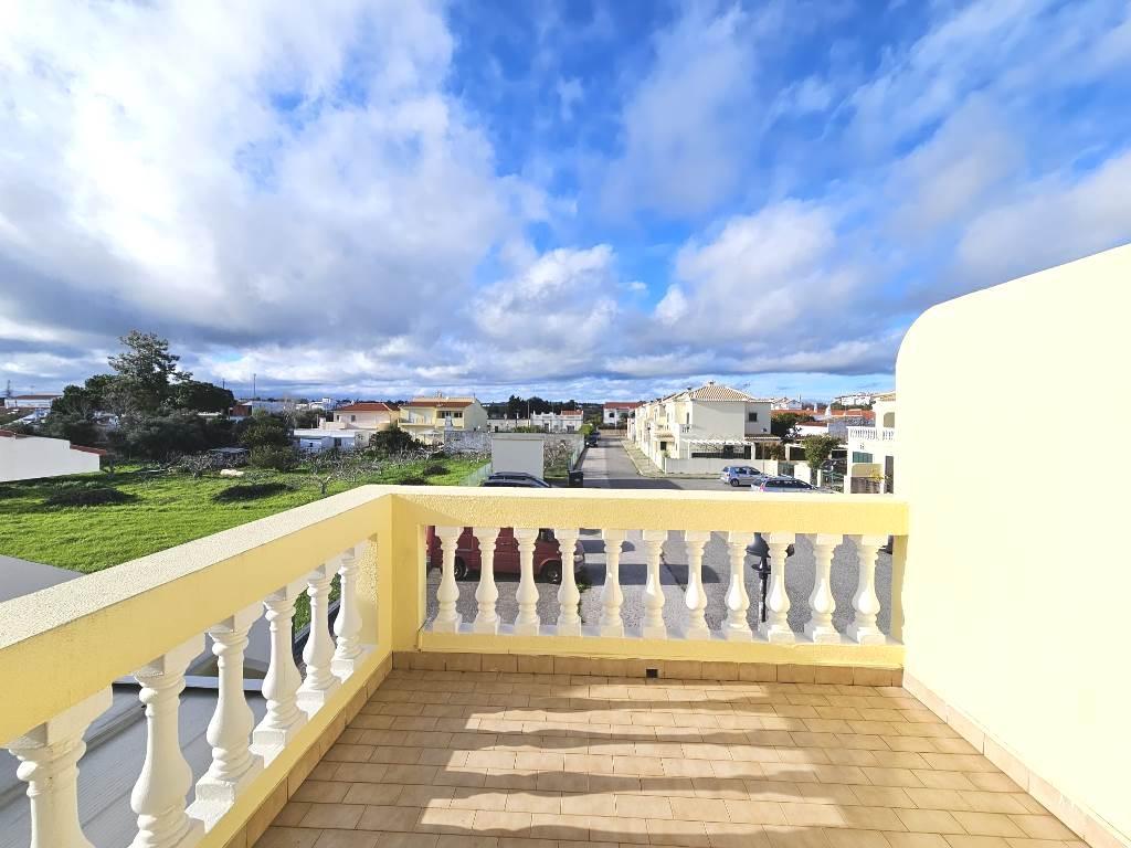 Moradia geminada T3+1 com Terraço - Vila Nova de Cacela