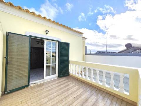 Moradia geminada T3+1 com Terraço - Vila Nova de Cacela