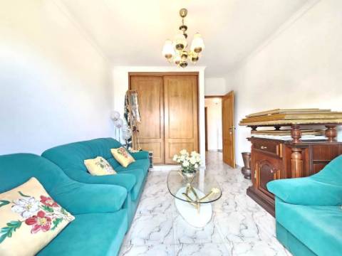 Moradia geminada T3+1 com Terraço - Vila Nova de Cacela