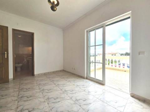 Moradia geminada T3+1 com Terraço - Vila Nova de Cacela