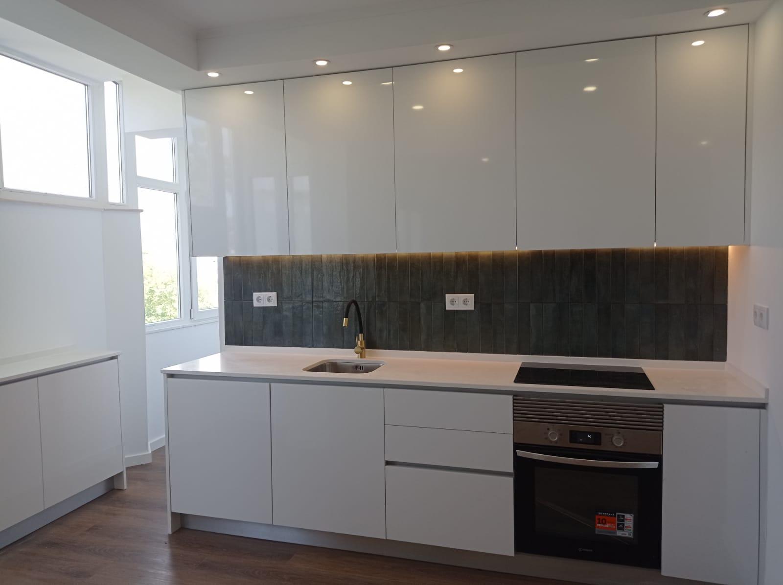 Apartamento T2 - Totalmente Remodelado, na Amadora.