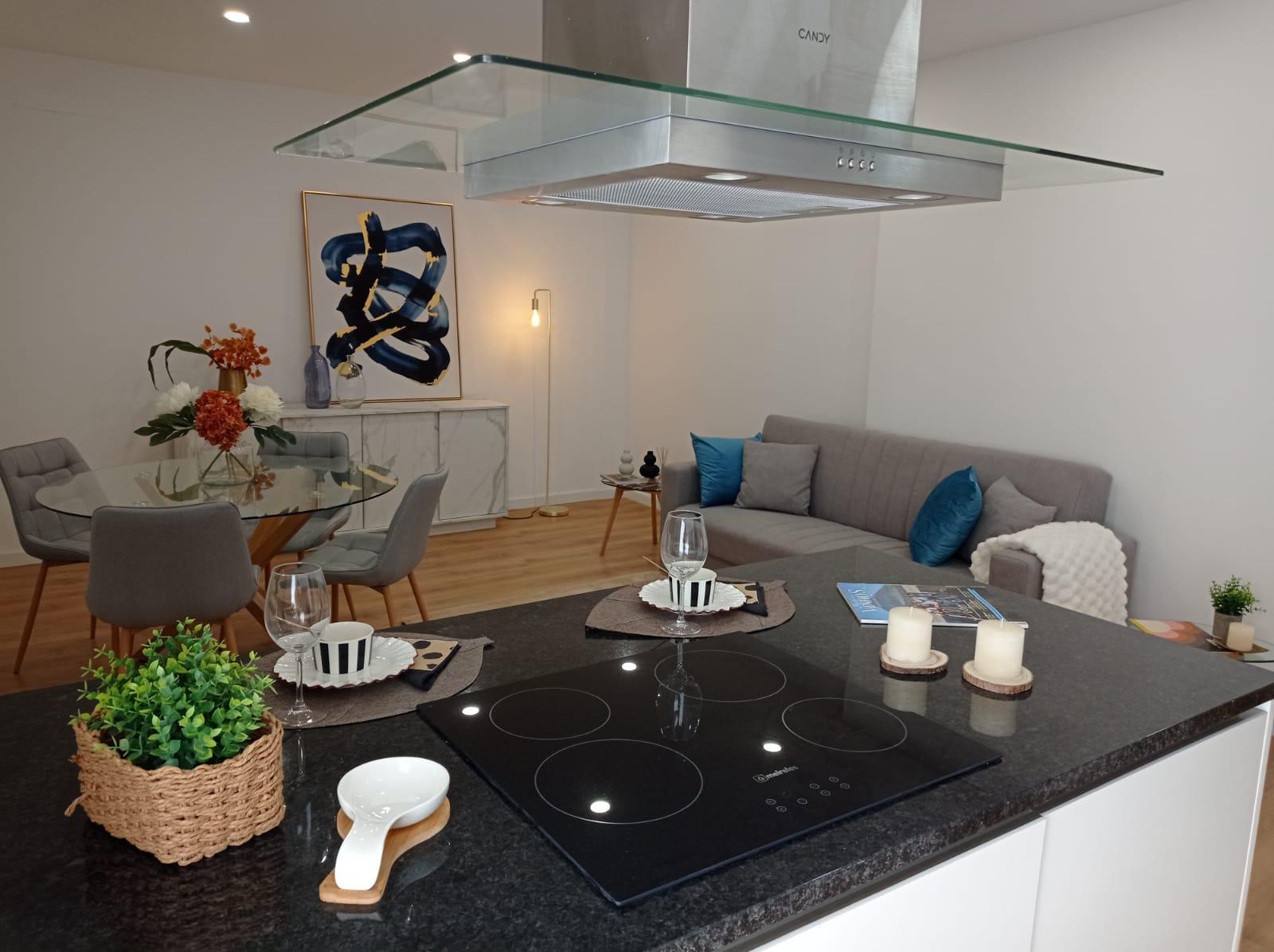 Apartamento T3 - Totalmente remodelado, em Benfica