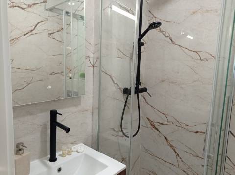Apartamento T3 - Totalmente remodelado, em Benfica